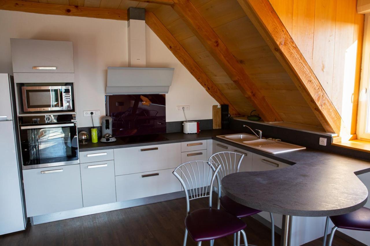 Appartement Charmant A Saint Come D'Olt Vue Montagne 80 M² Balconc Exterior photo